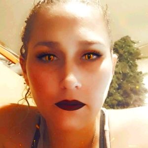 Meet your Posher, Nikki